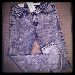 ASHLEY MASON ANKLE ACID WASH JEANS